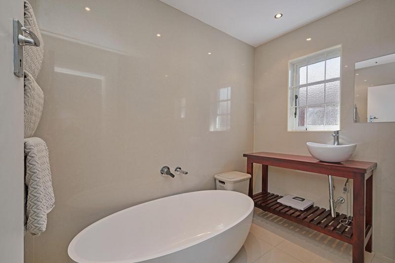 6 Bedroom Property for Sale in Fish Hoek Western Cape